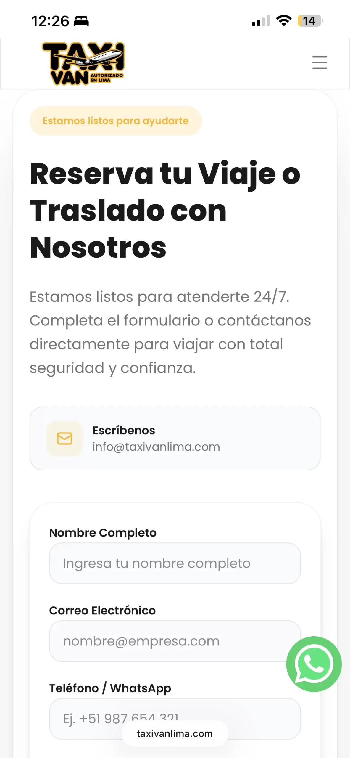 Pantalla inicial del formulario de Taxi Van Lima con campos para nombre, correo, teléfono y selección del tipo de servicio de traslado.