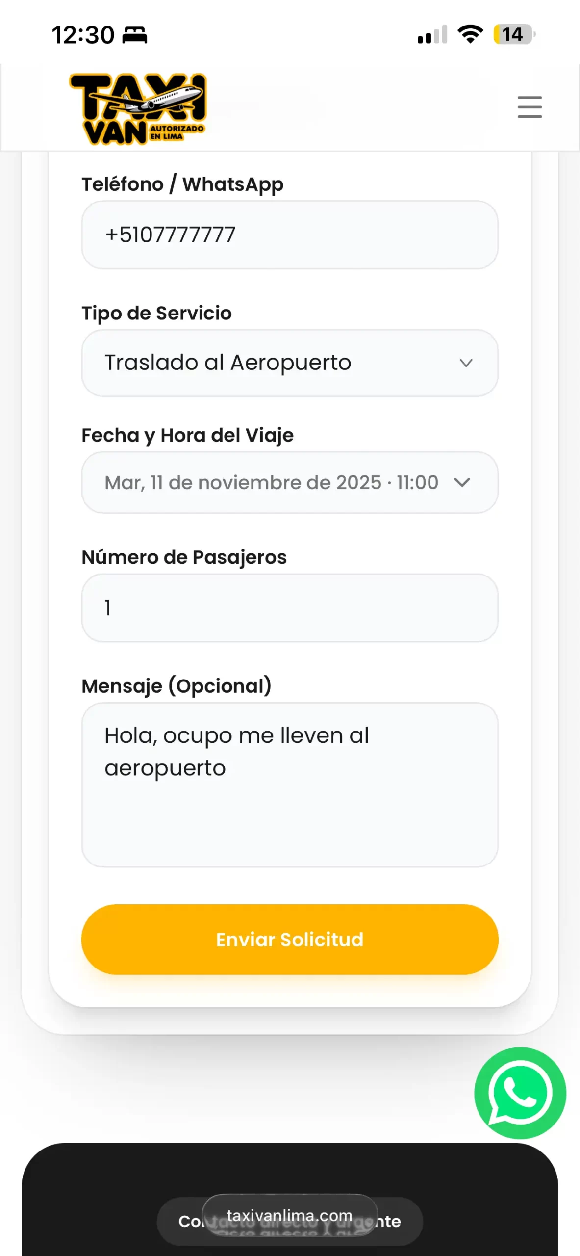 Pantalla final del formulario de Taxi Van Lima mostrando el botón Enviar Solicitud para confirmar la reserva del traslado privado.